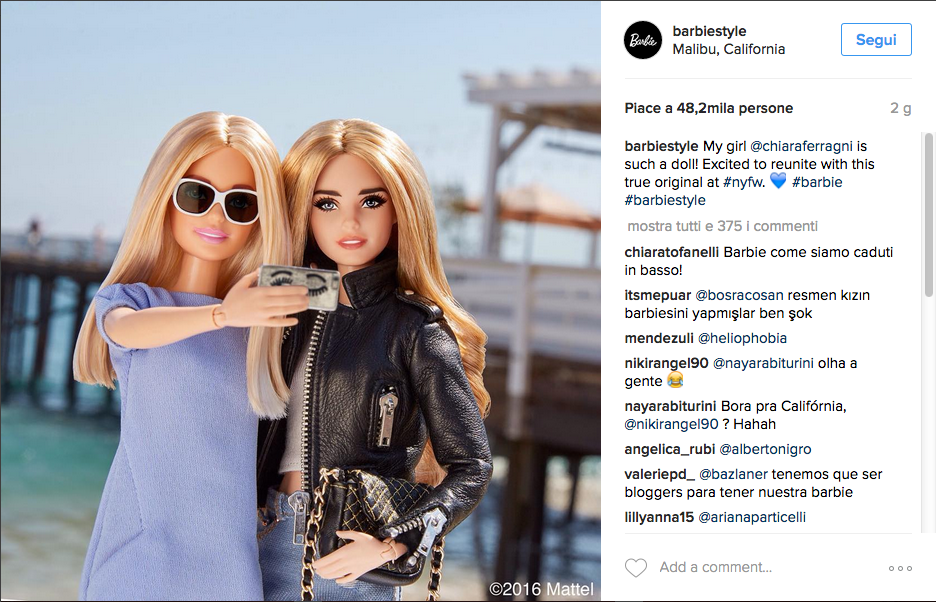 Barbie e Chiara Ferragni: selfie con la bambola ispirata alla blogger - Ragazzamoderna.it