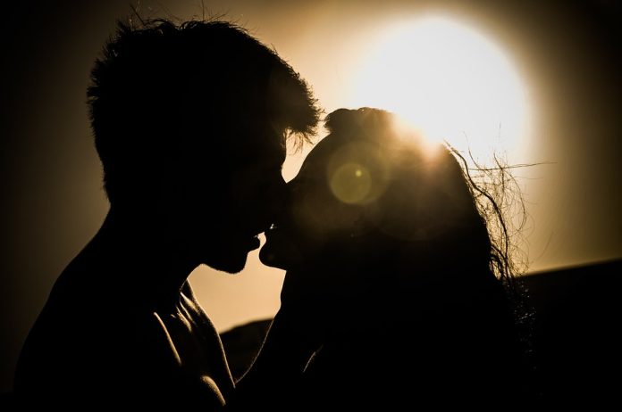 Giornata del bacio: 5 modi di baciare e il loro significato - Ragazzamoderna.it