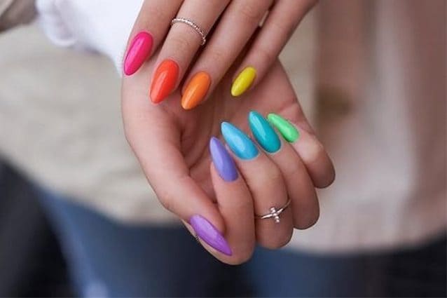 nail trend tanto colore per una manicure perfetta - Ragazzamoderna.it