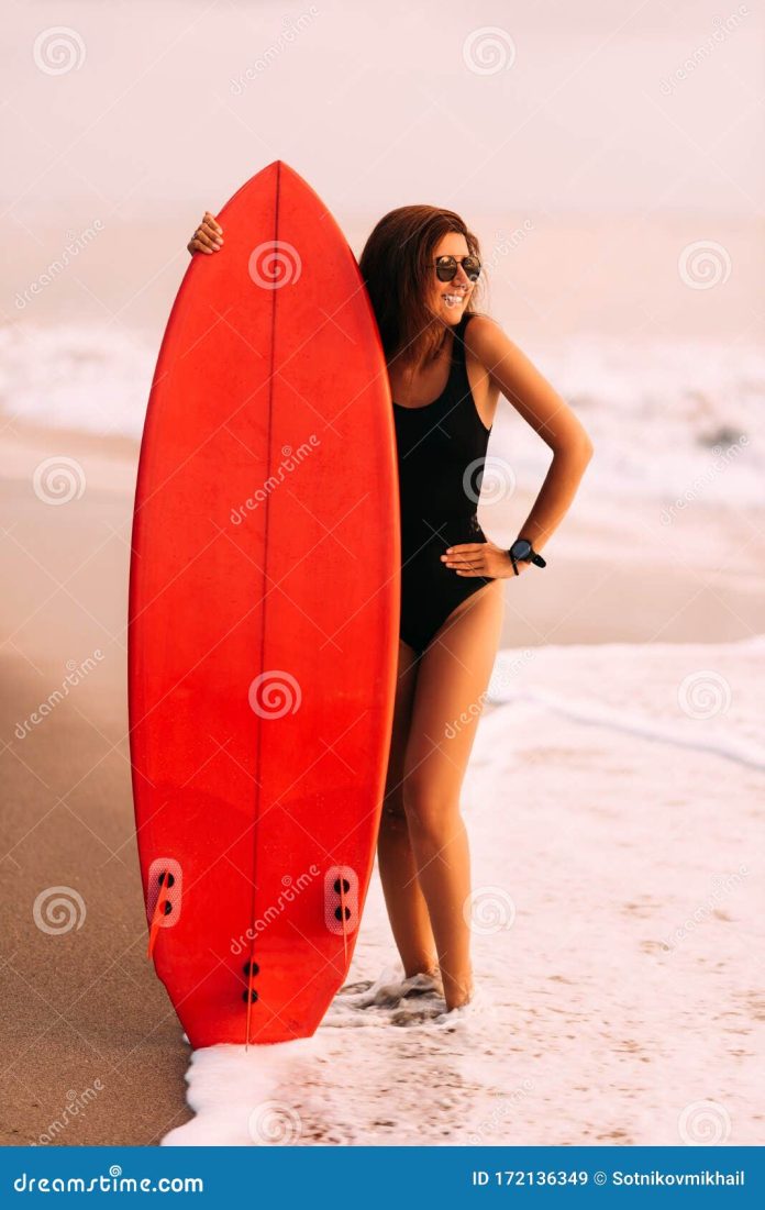 Sexy in spiaggia: belle come le surfiste - Ragazzamoderna.it